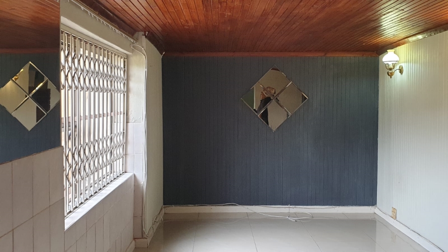 To Let 1 Bedroom Property for Rent in Cambridge Eastern Cape